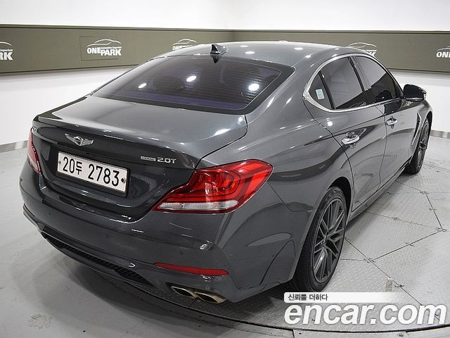 Genesis G70 2018 — photo 2