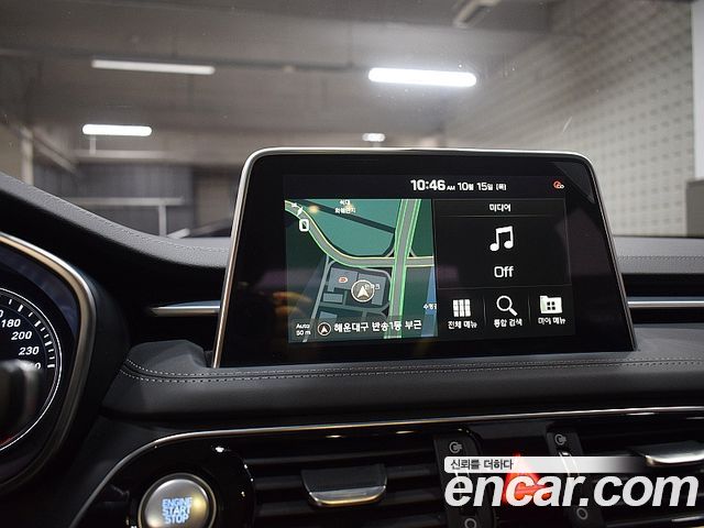 Genesis G70 2018 — photo 12