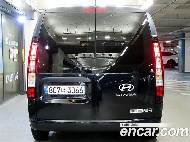 Hyundai Staria 2025 — photo 5