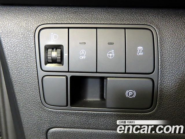 Hyundai Staria 2025 — photo 14