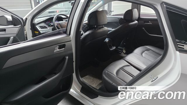 Hyundai Sonata 2015 — photo 11