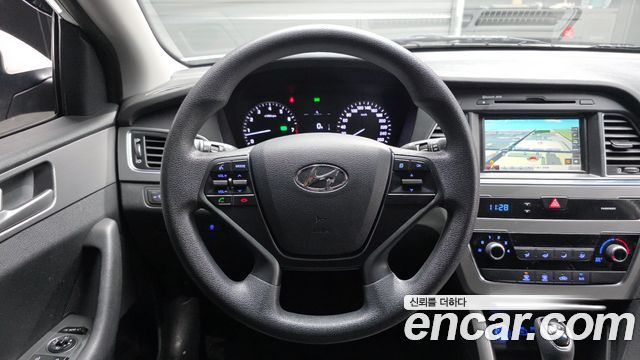 Hyundai Sonata 2015 — photo 12