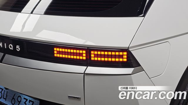 Hyundai Ioniq5 2023 — photo 9
