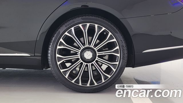 Mercedes-Benz S-Class 2020 — photo 8