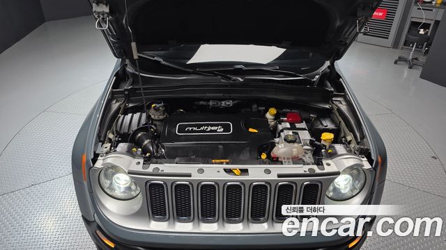 Jeep Renegade 2018 — photo 6
