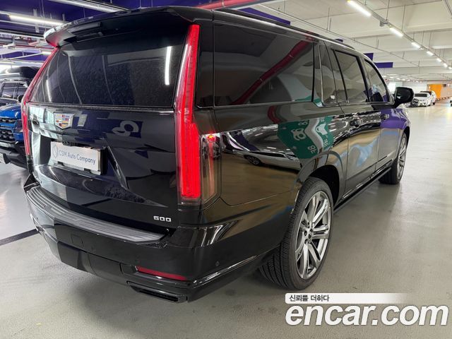 Cadillac Escalade 2025 — photo 2