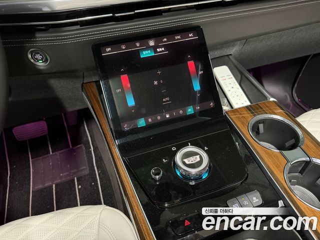 Cadillac Escalade 2025 — photo 12