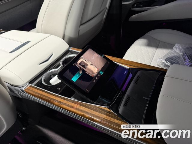 Cadillac Escalade 2025 — photo 14
