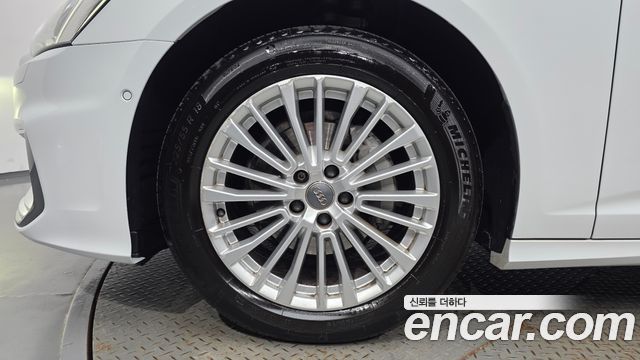 Audi A6 2020 — photo 5