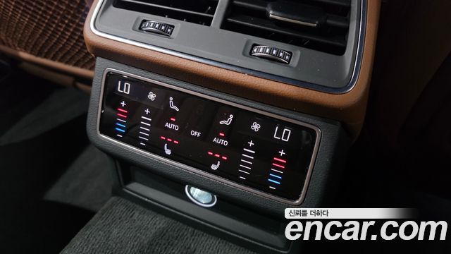 Audi A6 2020 — photo 28