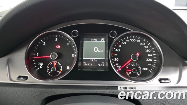 Volkswagen CC 2012 — photo 8
