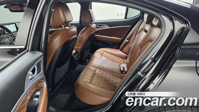 Genesis G70 2018 — photo 17