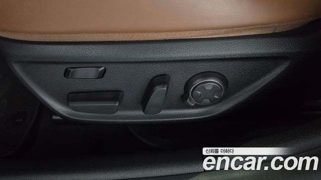 Genesis G70 2018 — photo 33