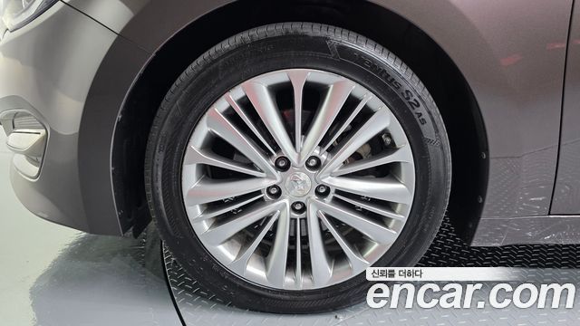 Hyundai Aslan 2016 — photo 5