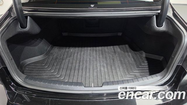 Kia K7 2020 — photo 22