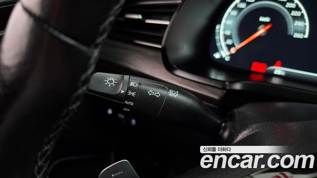 Kia K7 2020 — photo 28