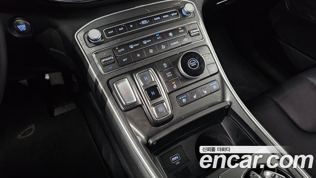 Hyundai Santafe 2023 — photo 12