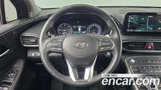 Hyundai Santafe 2023 — photo 19