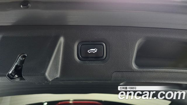 Hyundai Santafe 2023 — photo 22