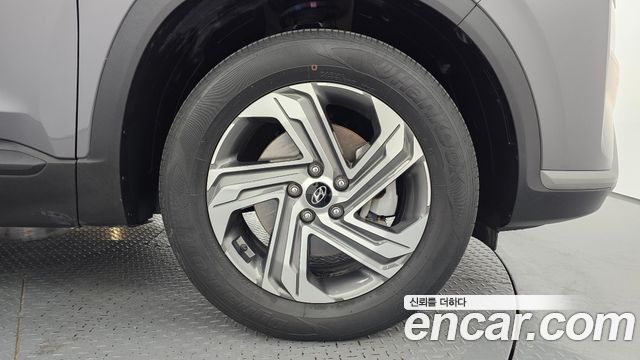 Hyundai Santafe 2023 — photo 7