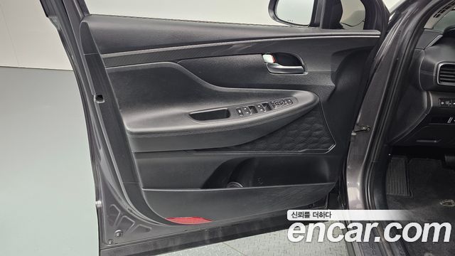 Hyundai Santafe 2023 — photo 14