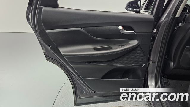 Hyundai Santafe 2023 — photo 15