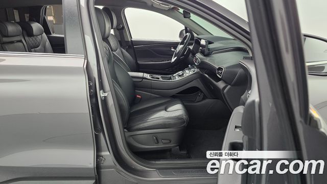Hyundai Santafe 2023 — photo 16