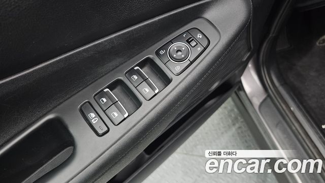 Hyundai Santafe 2023 — photo 27