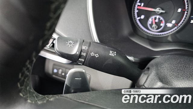 Hyundai Santafe 2023 — photo 30