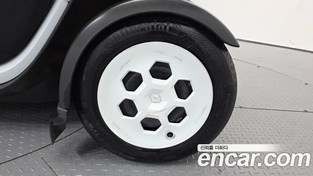 Renault Korea Twizy 2020 — photo 23