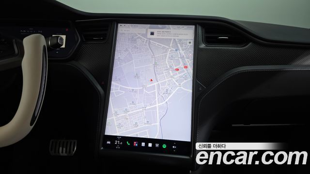 Tesla Model S 2020 — photo 20