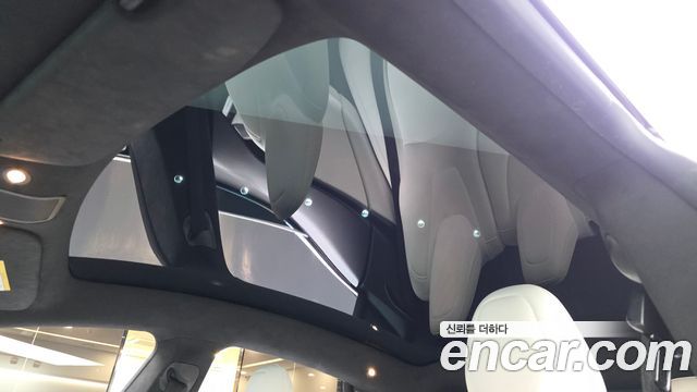 Tesla Model S 2020 — photo 25