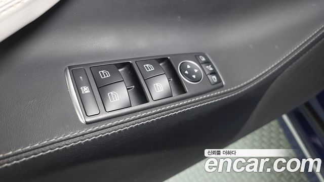 Tesla Model S 2020 — photo 32