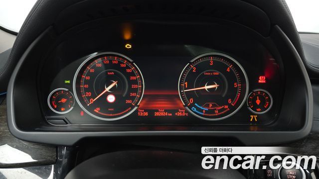 BMW X6 2017 — photo 8