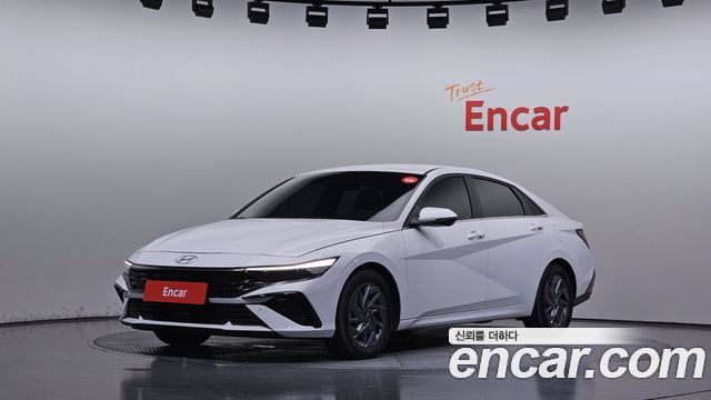 Hyundai AVANTE 2025 — photo 1