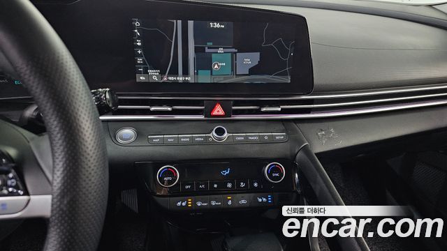 Hyundai AVANTE 2025 — photo 13