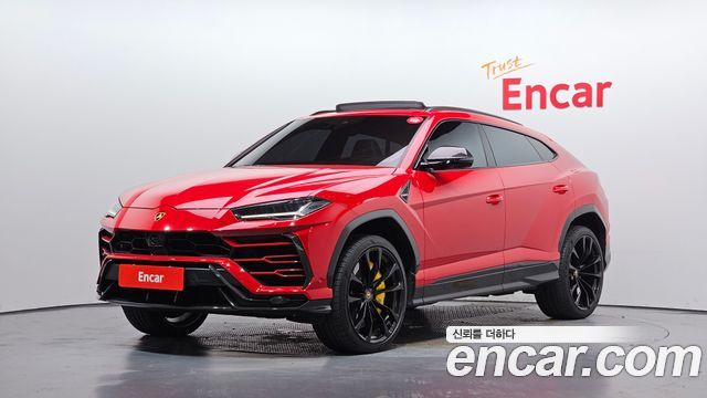 Lamborghini Urus 2022 — photo 1