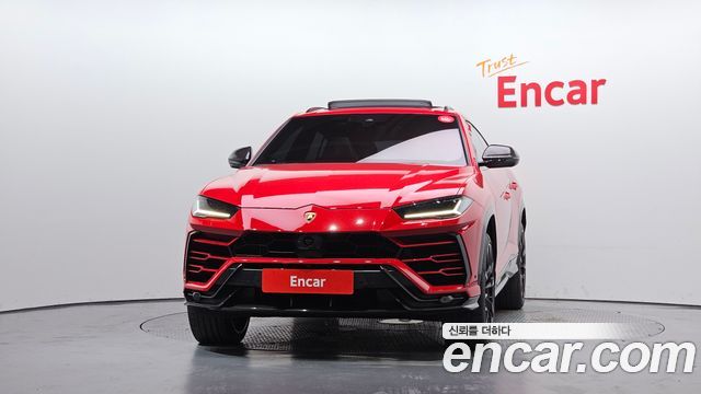 Lamborghini Urus 2022 — photo 3