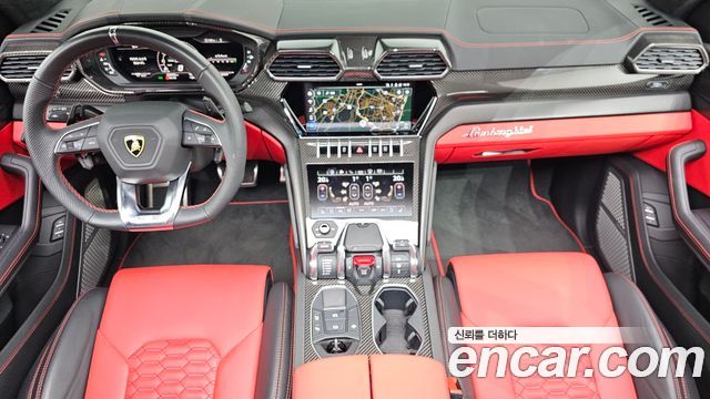Lamborghini Urus 2022 — photo 7
