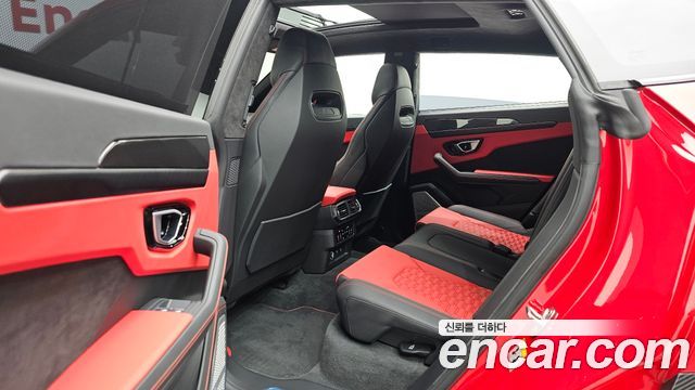 Lamborghini Urus 2022 — photo 12