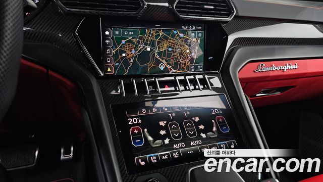 Lamborghini Urus 2022 — photo 15