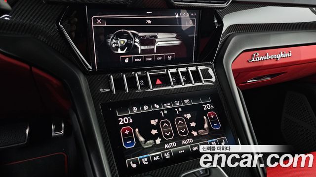 Lamborghini Urus 2022 — photo 18