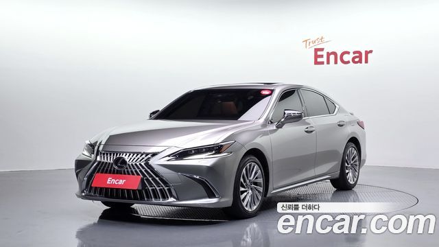 Lexus ES 2026 — photo 1