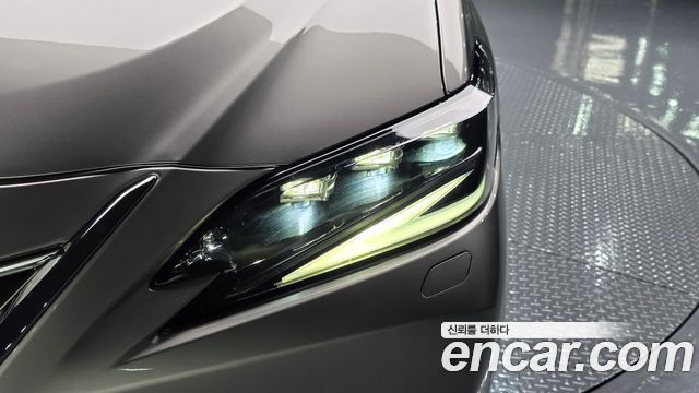 Lexus ES 2026 — photo 8