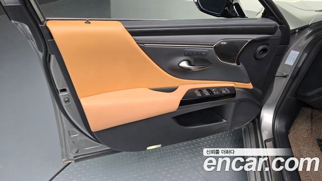 Lexus ES 2026 — photo 14