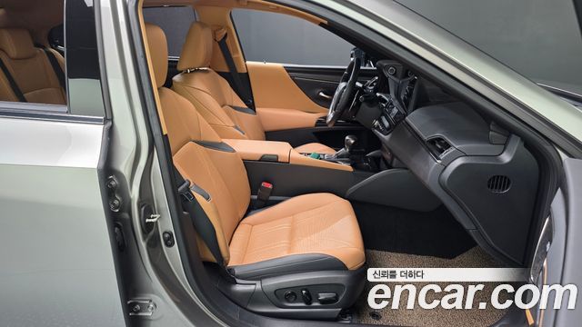 Lexus ES 2026 — photo 16