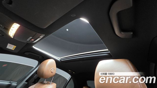 Mercedes-Benz E-Class 2021 — photo 19