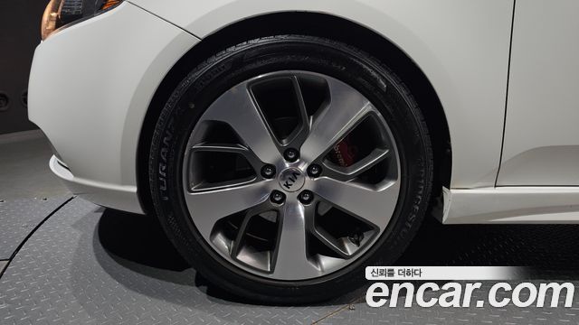 Kia Porte 2013 — photo 5