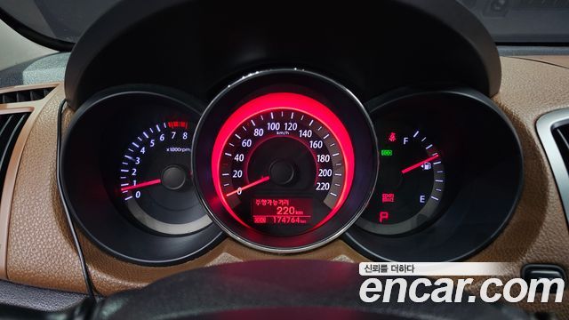 Kia Porte 2013 — photo 8