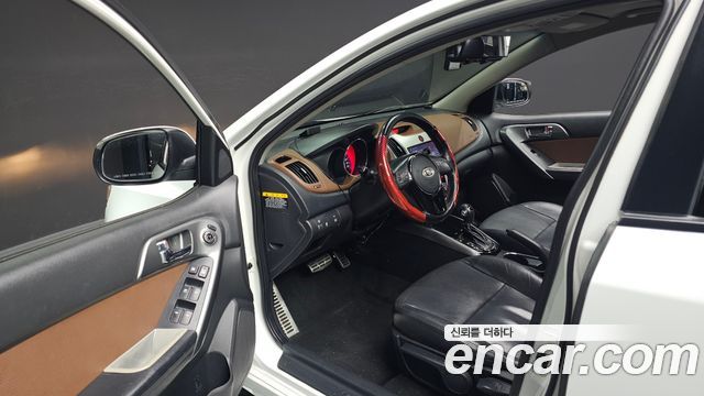 Kia Porte 2013 — photo 10